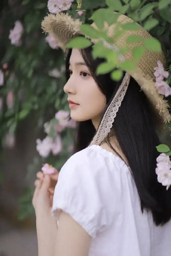 伊犁哈萨克喀什私人伴游李菲儿