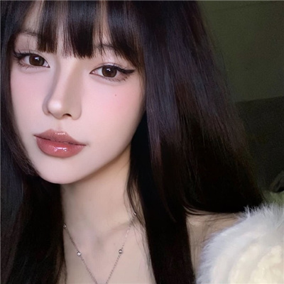 伊犁哈萨克私人伴游女生霍觅荷的资料